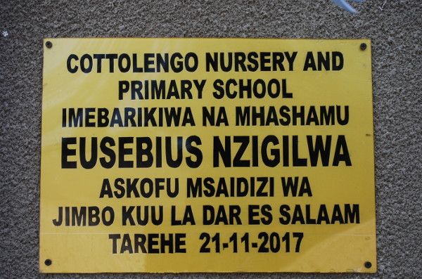 Nella Missione Cottolenghina di Vingunguti, in Tanzania, si inaugura la scuola elementare